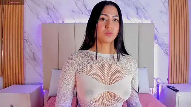 Iris Thompson  online show from 4, 3, 2026