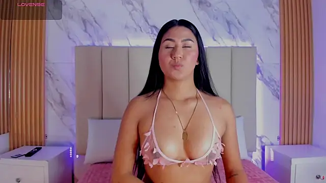 Iris Thompson  online show from 7, 3, 2026