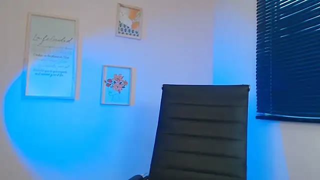 Snapshot of lucy_diiaz chatting on 21, 1, 2025 lucy diiaz online show from 21, 1, 2025