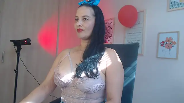 Snapshot of lucy_diiaz chatting on 25, 2, 2025 lucy diiaz online show from 25, 2, 2025