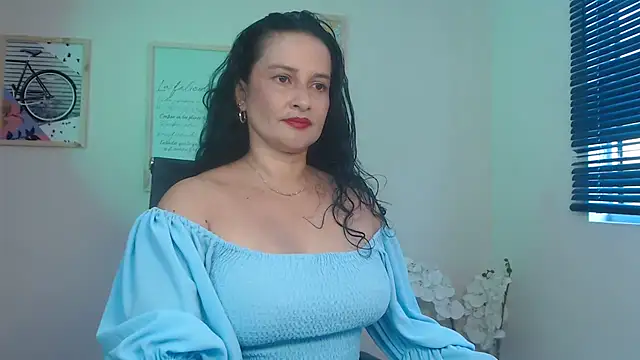 Snapshot of lucy_diiaz chatting on 13, 3, 2025 lucy diiaz online show from 13, 3, 2025