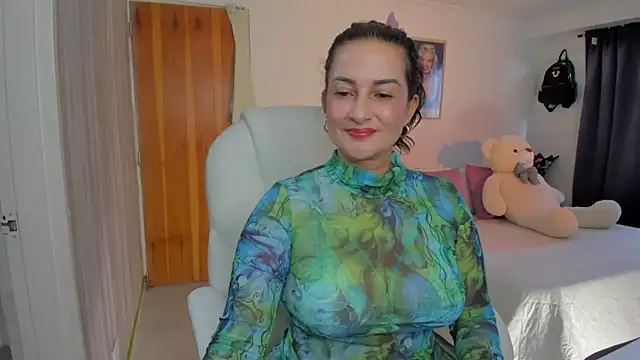 Snapshot of lucy_diiaz chatting on 24, 9, 2025 lucy diiaz online show from 24, 9, 2025