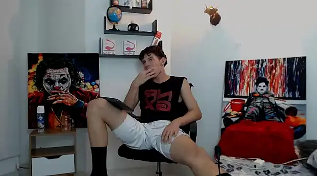 flowers18 online show from 1, 2, 2025