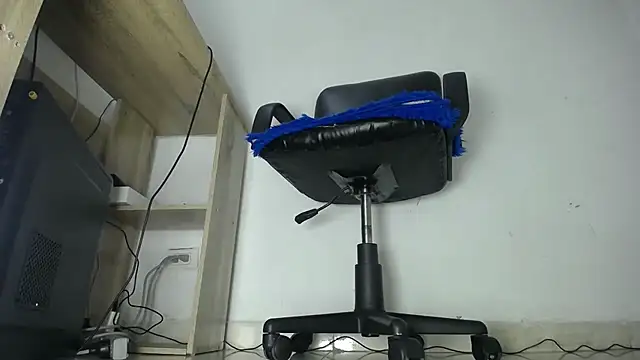 aprhillove online show from 7, 2, 2025