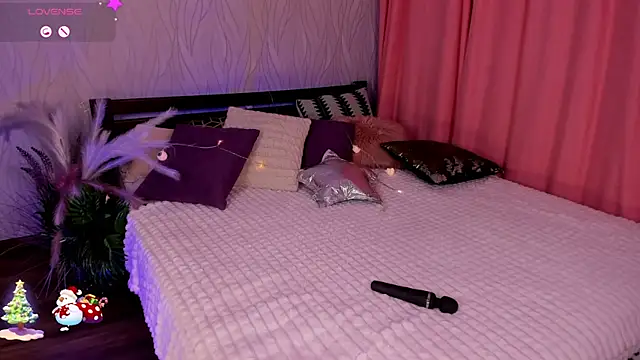 Snapshot of Miss_Elia chatting on 25, 12, 2024 Miss Elia online show from 25, 12, 2024