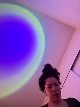 ladylavish online show from 7, 1, 2026