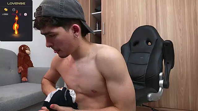 Snapshot of zenn_rush1 chatting on 17, 12, 2024 zenn rush1 online show from 17, 12, 2024