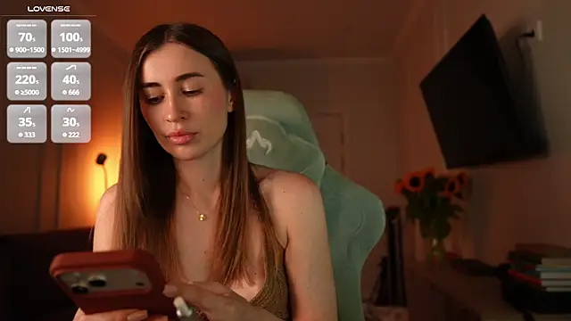 Coconutkittyy online show from 4, 8, 2026
