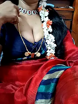 Snapshot of amala_ss chatting on 1, 2, 2025 amala ss online show from 1, 2, 2025
