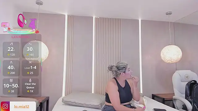 Snapshot of julietha_taylor chatting on 18, 7, 2026 julietha taylor online show from 18, 7, 2026