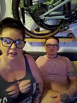 Snapshot of 420Curvybabe chatting on 3, 11, 2025 420Curvybabe online show from 3, 11, 2025