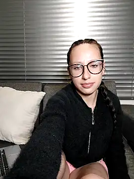 Snapshot of milena_23x chatting on 13, 2, 2025 milena 23x online show from 13, 2, 2025