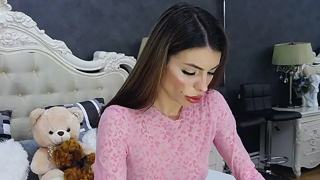 LaraDivine online show from 17, 4, 2026