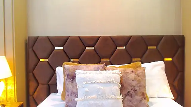 Snapshot of DevonPiers chatting on 13, 12, 2024 DevonPiers online show from 13, 12, 2024