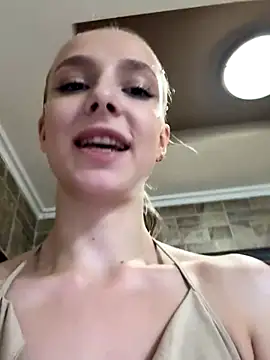 Snapshot of CaseyStar chatting on 4, 12, 2024 CaseyStar online show from 4, 12, 2024