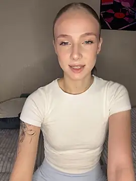 Snapshot of CaseyStar chatting on 20, 12, 2024 CaseyStar online show from 20, 12, 2024