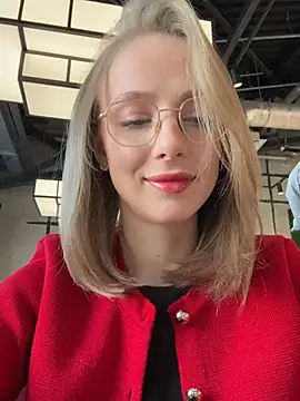 Snapshot of CaseyStar chatting on 21, 2, 2025 CaseyStar online show from 21, 2, 2025