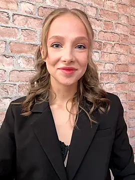 Snapshot of CaseyStar chatting on 3, 10, 2025 CaseyStar online show from 3, 10, 2025