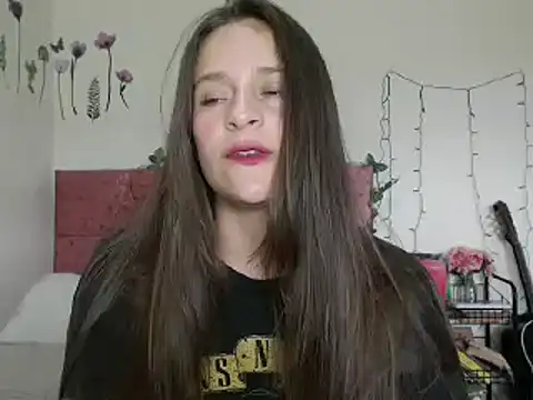 Snapshot of Serenity chatting on 2, 1, 2025 Serenity online show from 2, 1, 2025