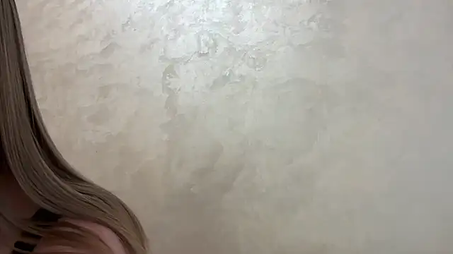 Snapshot of CaitlinaJayne23 chatting on 10, 4, 2026 CaitlinaJayne23 online show from 10, 4, 2026