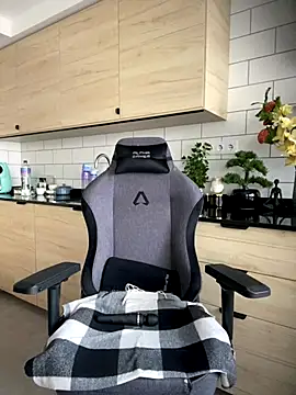 Snapshot of brazilianbbinuk chatting on 28, 10, 2025 brazilianbbinuk online show from 28, 10, 2025