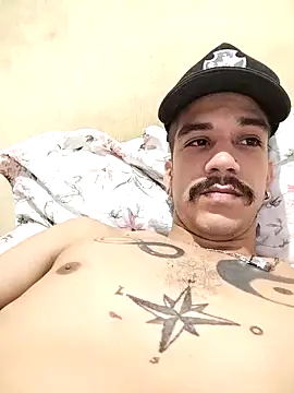 Snapshot of gatobranco001 chatting on 15, 3, 2025 gatobranco001 online show from 15, 3, 2025