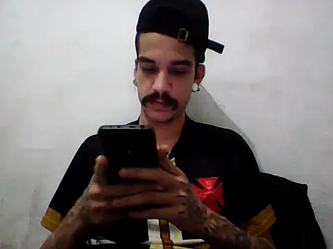 Snapshot of gatobranco001 chatting on 30, 5, 2026 gatobranco001 online show from 30, 5, 2026