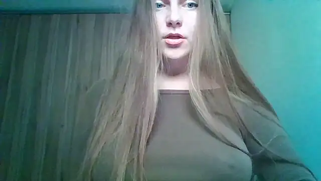 Snapshot of Evasapples chatting on 19, 6, 2026 Evasapples online show from 19, 6, 2026
