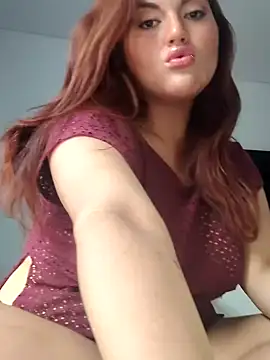 Snapshot of becca_diamond chatting on 14, 2, 2025 becca diamond online show from 14, 2, 2025