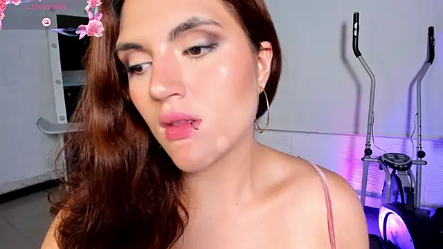 Snapshot of becca_diamond chatting on 10, 3, 2025 becca diamond online show from 10, 3, 2025
