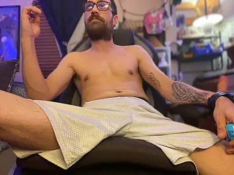 slutty guy12 online show from 28, 1, 2025