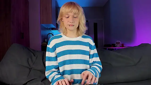 Snapshot of Gregory_Byyrd chatting on 11, 3, 2025 Gregory Byyrd online show from 11, 3, 2025