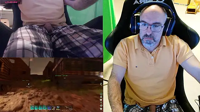 Snapshot of Crosss-23cm chatting on 4, 12, 2024 Crosss-23cm online show from 4, 12, 2024