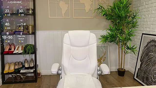 LadyLeea online show from 27, 11, 2025