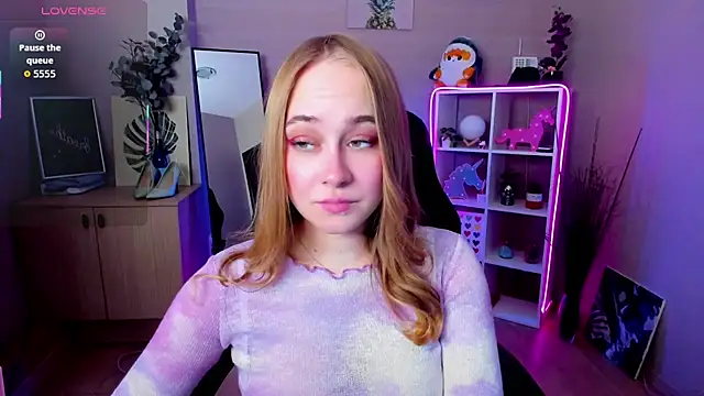 Snapshot of LianaBright chatting on 14, 2, 2026 LianaBright online show from 14, 2, 2026