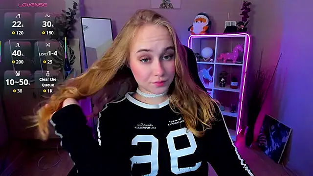 Snapshot of LianaBright chatting on 15, 2, 2026 LianaBright online show from 15, 2, 2026