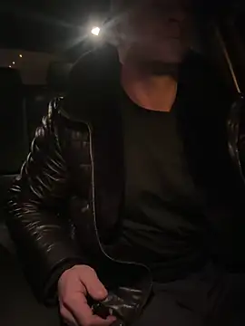 Snapshot of AlexGWoW chatting on 17, 1, 2025 AlexGWoW online show from 17, 1, 2025