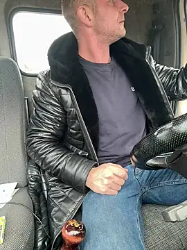 Snapshot of AlexGWoW chatting on 26, 1, 2025 AlexGWoW online show from 26, 1, 2025