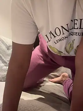 TEMPTING-TAMMY online show from 2, 2, 2026