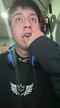 Snapshot of Stiven_017 chatting on 3, 2, 2026 Stiven 017 online show from 3, 2, 2026