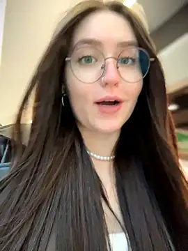 meow girl online show from 8, 4, 2026