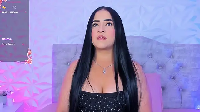 Snapshot of Miss_Ivy4 chatting on 29, 10, 2025 Miss Ivy4 online show from 29, 10, 2025