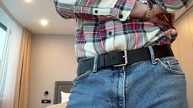 cute mark online show from 23, 12, 2025