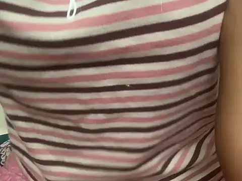 Snapshot of _FluffyHxney_ chatting on 4, 12, 2024  FluffyHxney  online show from 4, 12, 2024