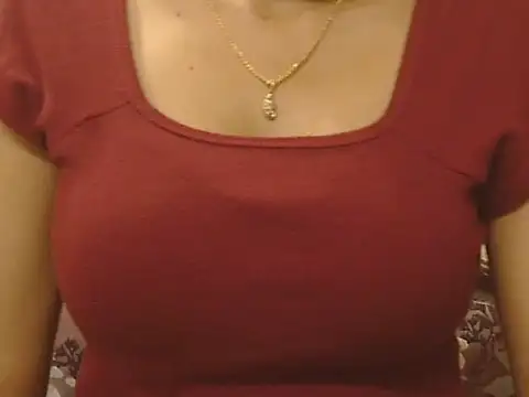 Snapshot of _FluffyHxney_ chatting on 5, 10, 2025  FluffyHxney  online show from 5, 10, 2025