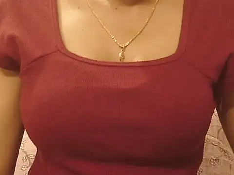 Snapshot of _FluffyHxney_ chatting on 15, 10, 2025  FluffyHxney  online show from 15, 10, 2025