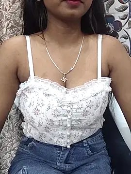 Snapshot of Ishaani_0 chatting on 24, 2, 2025 Ishaani 0 online show from 24, 2, 2025