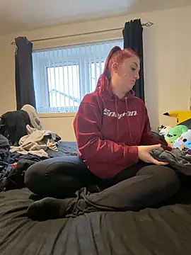 Snapshot of Stoner_BarbieXX chatting on 17, 12, 2024 Stoner BarbieXX online show from 17, 12, 2024