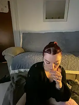 Snapshot of Stoner_BarbieXX chatting on 8, 1, 2025 Stoner BarbieXX online show from 8, 1, 2025