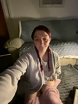 Snapshot of Stoner_BarbieXX chatting on 10, 2, 2025 Stoner BarbieXX online show from 10, 2, 2025